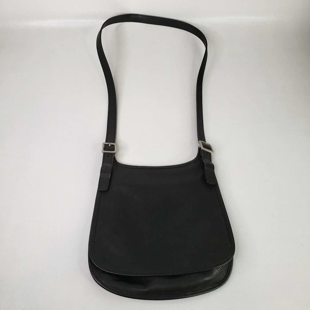 Vintage Coach Slim Hippie Flap Leather Black Crossbody Bag Purse Boho Silver